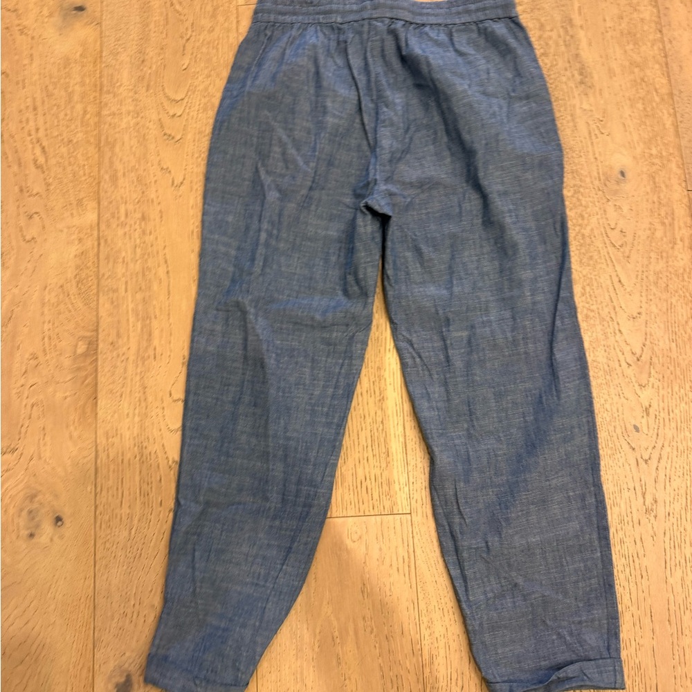 J. Crew Chambray Pull On Ankle Pants- size 4 - Picture 4 of 4